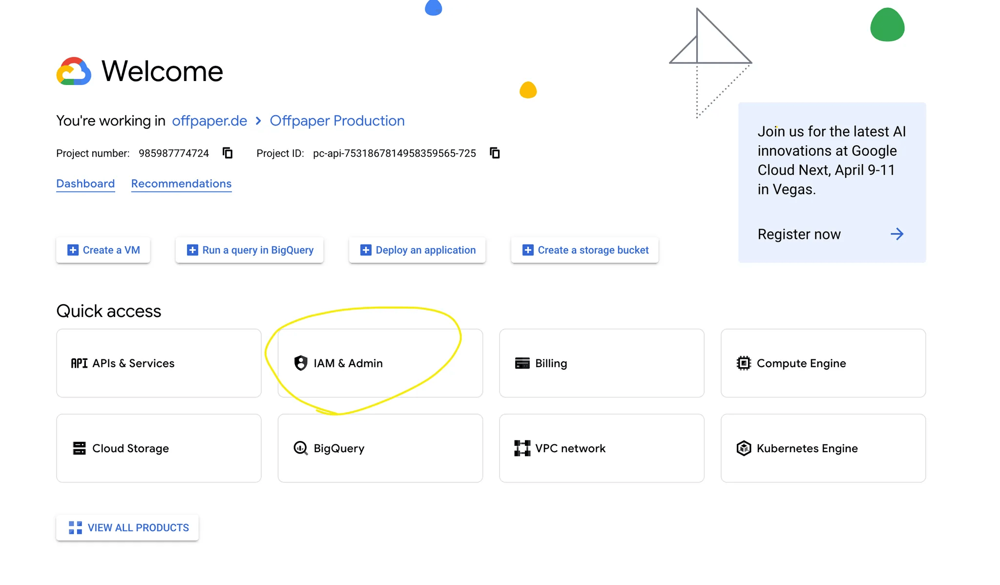Google-Cloud-Konsole mit dem geöffneten Menü und dem Eintrag IAM & Verwaltung