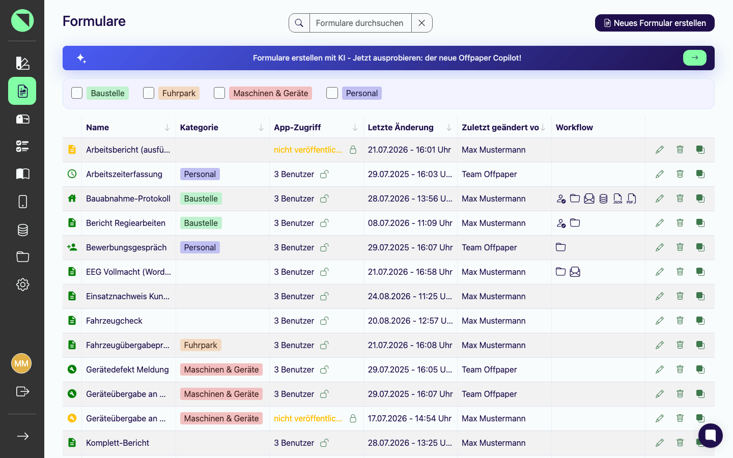 Formularliste mit mehreren Formularen in unterschiedlichem Status, darüber der Kategorie-Filter und der Hinweis auf den Offpaper Copilot