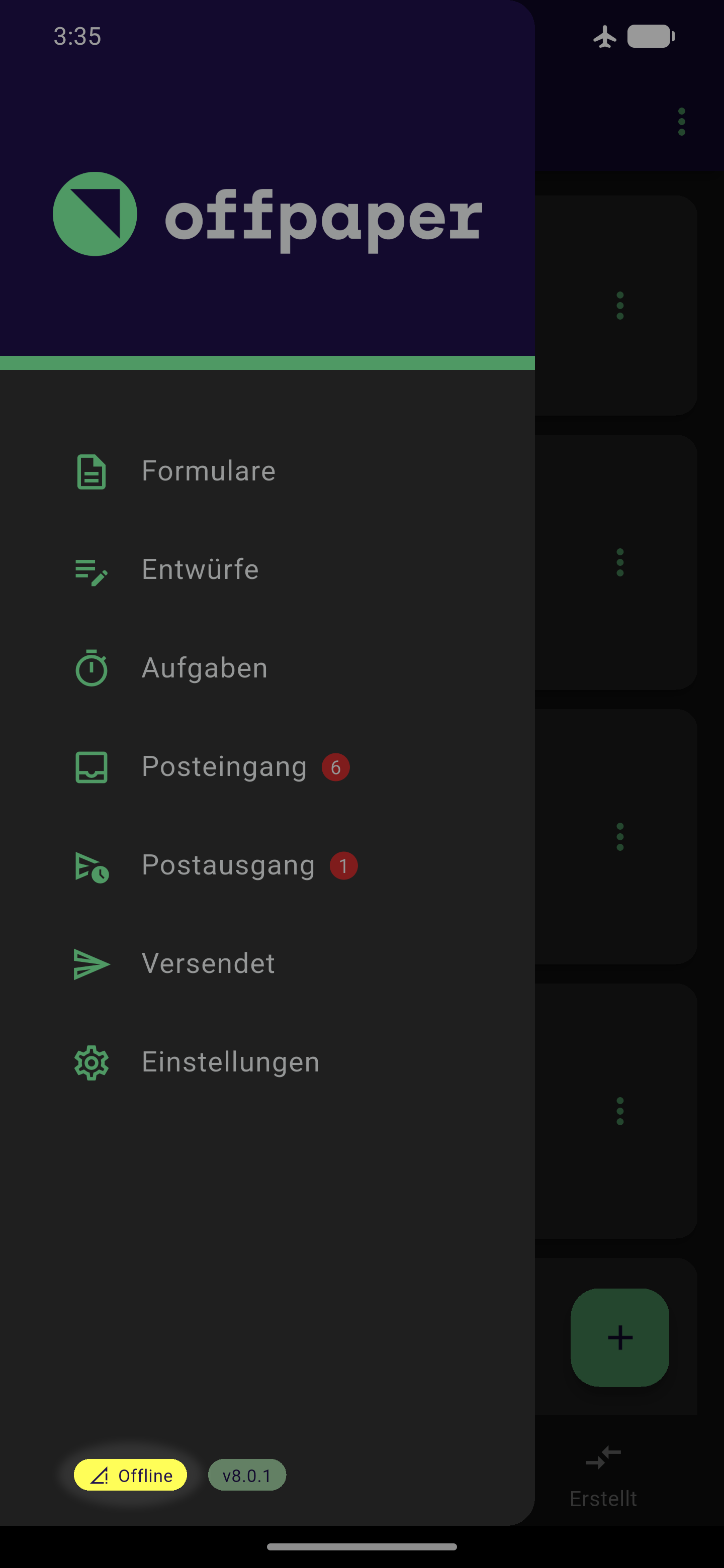 Geöffnetes Hauptmenü mit hervorgehobener gelber Offline-Anzeige unten links neben der Versionsnummer
