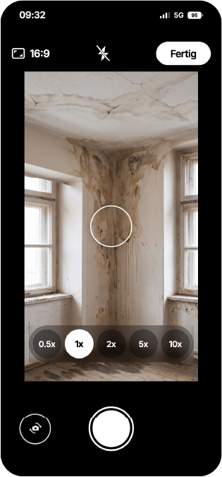 Kamera-Ansicht der App mit dem gewählten Bildformat 16:9 oben links, dem Blitz-Symbol daneben, dem Fokus-Kreis auf dem Motiv und den Zoom-Voreinstellungen 0,5x bis 10x über dem Auslöser