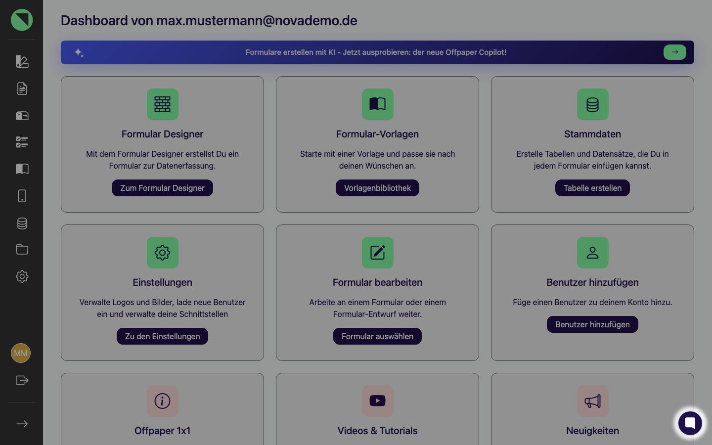 Formularbaukasten-Dashboard mit hervorgehobenem Chat-Symbol unten rechts