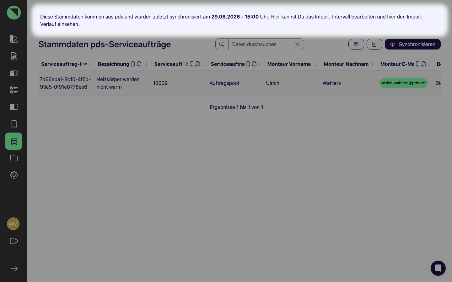 Datenverwaltung der externen Tabelle "pds-Serviceaufträge" mit hervorgehobenem Sync-Status-Banner und dem Button „Synchronisieren", ohne Bearbeiten- oder Löschen-Icons in den Zeilen