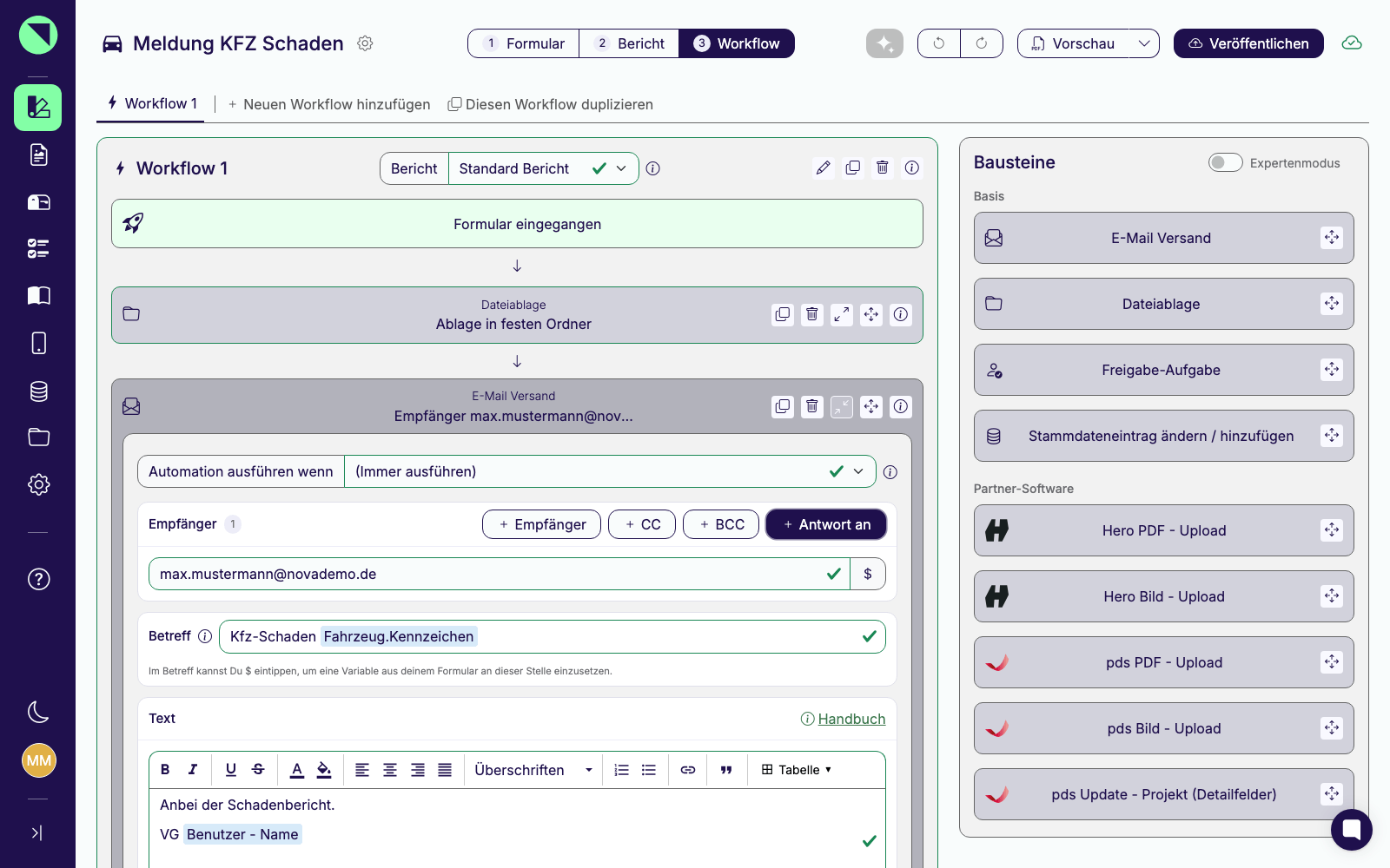 Workflow mit mehreren Bausteinen in der Kette, darunter ein aufgeklappter E-Mail-Versand-Baustein mit Empfänger-, Betreff- und Text-Feldern samt eingefügten Variablen